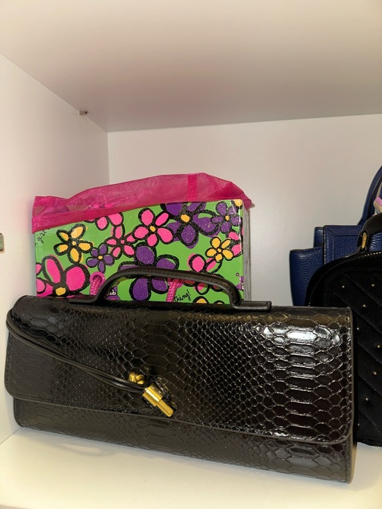 Beaguful Handbags - Black Faux-Snake Leather Evening Clutch with Gold Accent